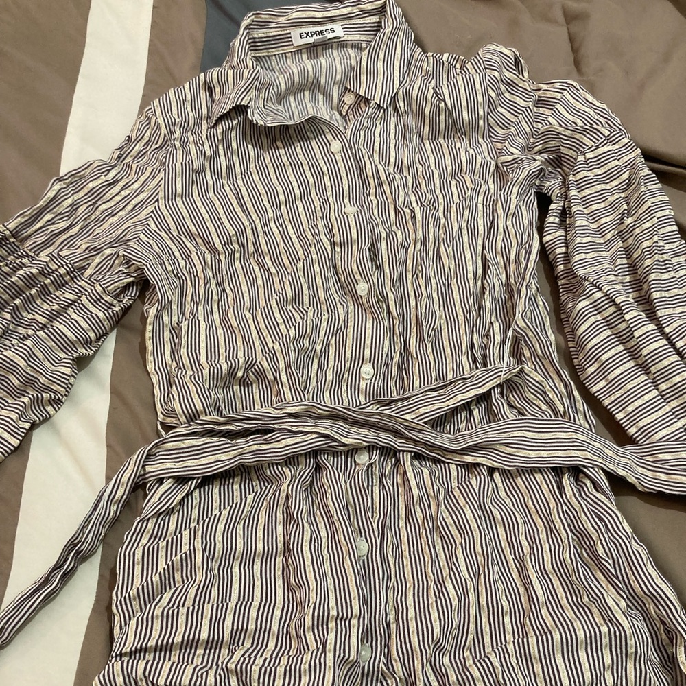 Express button-down striped shirt with bubble sleeves and waist tie.
